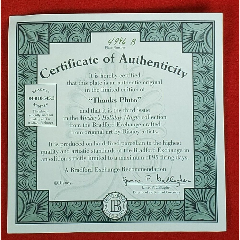 Mickey's Holiday Magic Collectors Plate "Thanks Pluto!" by Bradford MIB +COA - Picture 3 of 3